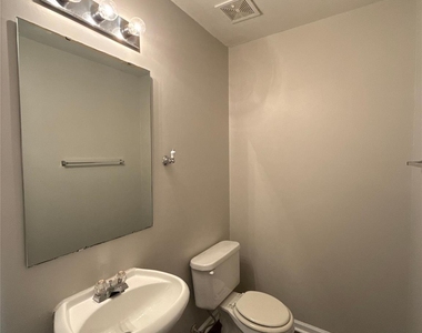1601 Elk Creek Court - Photo Thumbnail 7