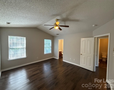 1601 Elk Creek Court - Photo Thumbnail 8