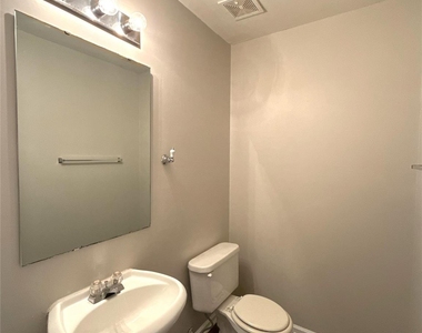 1601 Elk Creek Court - Photo Thumbnail 8