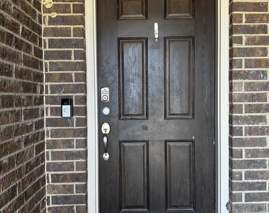 2520 Wallingford Drive - Photo Thumbnail 1