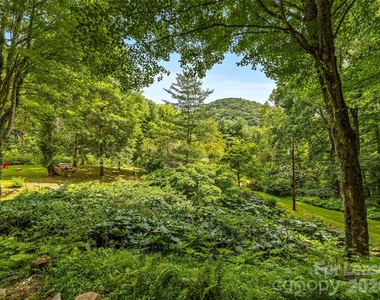 81 Summer Trees Lane - Photo Thumbnail 9