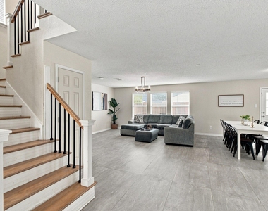 5456 Maverick Drive - Photo Thumbnail 5
