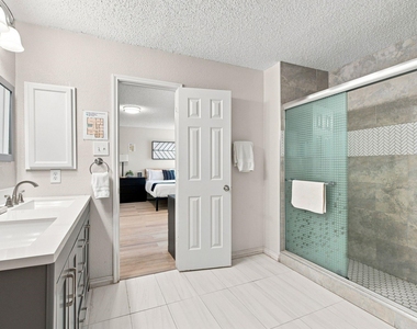 5456 Maverick Drive - Photo Thumbnail 21