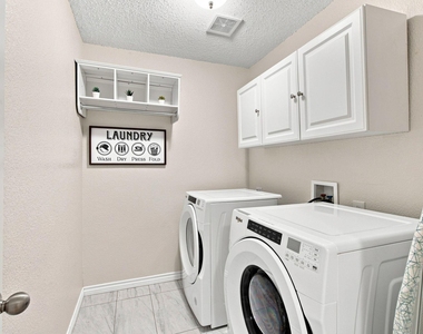 5456 Maverick Drive - Photo Thumbnail 24