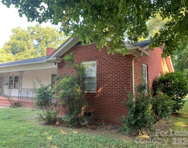 1049 E Main Street - Photo Thumbnail 2