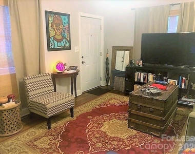 2728 Holt Street - Photo Thumbnail 1