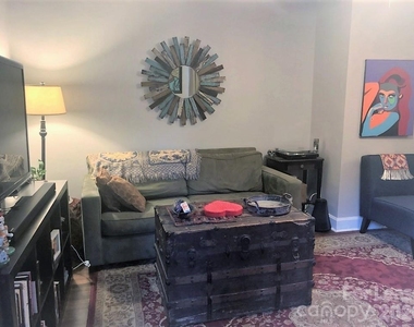 2728 Holt Street - Photo Thumbnail 2