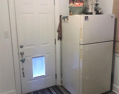 2728 Holt Street - Photo Thumbnail 6