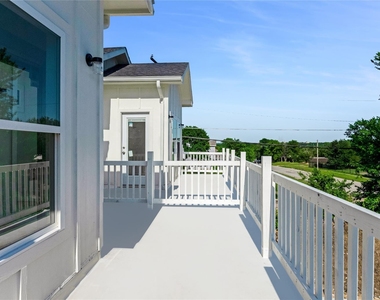 1641 E Tucker Street - Photo Thumbnail 23