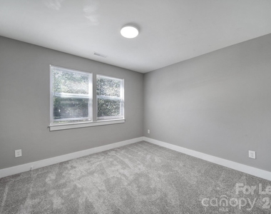 110 Carpenter Street - Photo Thumbnail 10