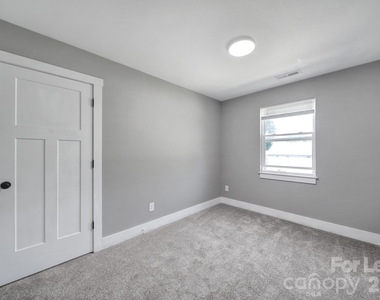 110 Carpenter Street - Photo Thumbnail 9