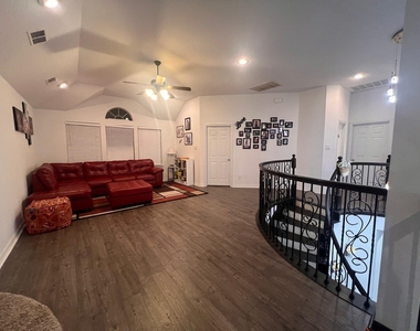 12345 Deerbrook Drive - Photo Thumbnail 3