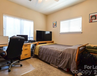 18816 Nautical Drive - Photo Thumbnail 12