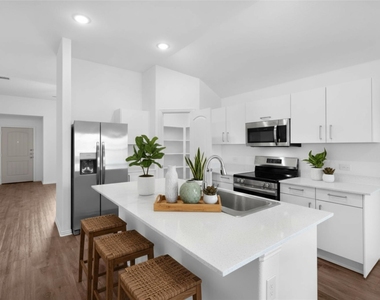 103 Rustic View Drive - Photo Thumbnail 2