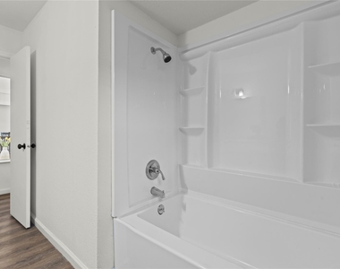 211 Willowwood Place - Photo Thumbnail 7