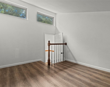 211 Willowwood Place - Photo Thumbnail 35