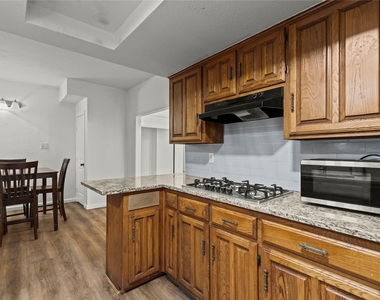211 Willowwood Place - Photo Thumbnail 20