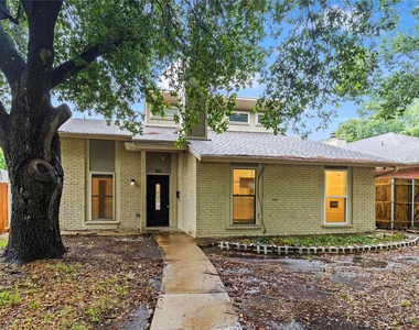 211 Willowwood Place - Photo Thumbnail 2
