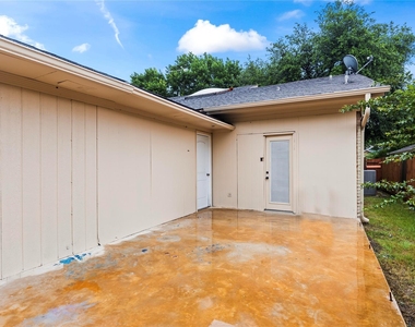 211 Willowwood Place - Photo Thumbnail 36