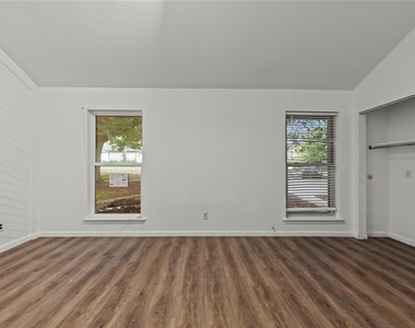 211 Willowwood Place - Photo Thumbnail 30