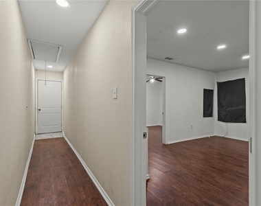 211 Willowwood Place - Photo Thumbnail 24