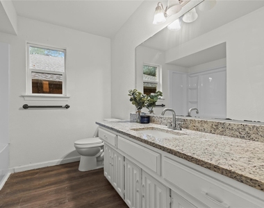 211 Willowwood Place - Photo Thumbnail 6