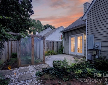 9020 Roseton Lane - Photo Thumbnail 1
