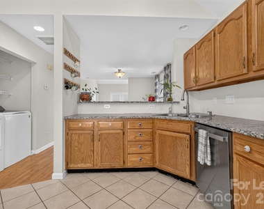 9020 Roseton Lane - Photo Thumbnail 11