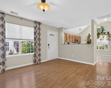9020 Roseton Lane - Photo Thumbnail 4