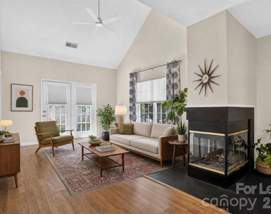 9020 Roseton Lane - Photo Thumbnail 6