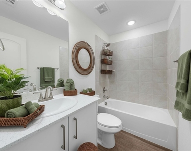 109 Brookline Drive - Photo Thumbnail 5
