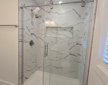 421 Kingfield Drive Sw - Photo Thumbnail 9