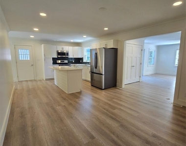 421 Kingfield Drive Sw - Photo Thumbnail 5