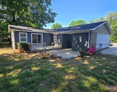 421 Kingfield Drive Sw - Photo Thumbnail 13