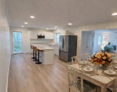 421 Kingfield Drive Sw - Photo Thumbnail 4