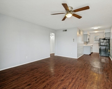 4316 Baldwin Street - Photo Thumbnail 2