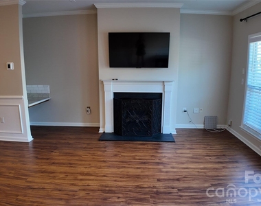 514 Jetton Street - Photo Thumbnail 15