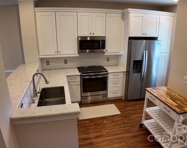 514 Jetton Street - Photo Thumbnail 20