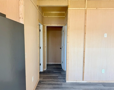 900 Partridge Court - Photo Thumbnail 5