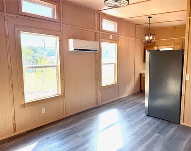 900 Partridge Court - Photo Thumbnail 1