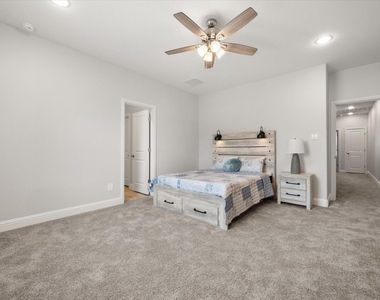 2362 Spring Park Boulevard - Photo Thumbnail 20