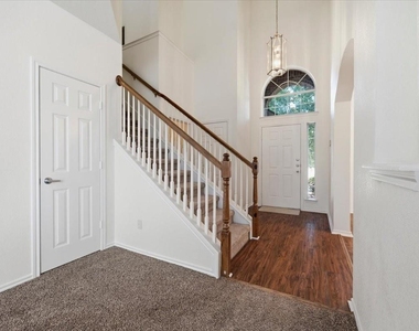 7304 Summit Parc Drive - Photo Thumbnail 3