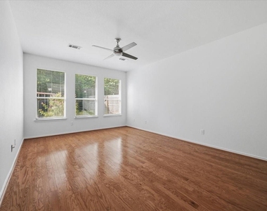7304 Summit Parc Drive - Photo Thumbnail 16