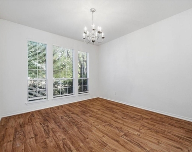 7304 Summit Parc Drive - Photo Thumbnail 15