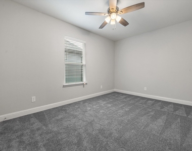 2356 Spring Park Boulevard - Photo Thumbnail 28