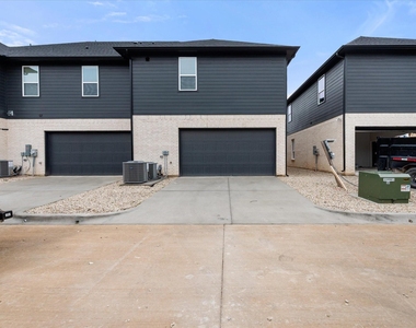 2356 Spring Park Boulevard - Photo Thumbnail 30