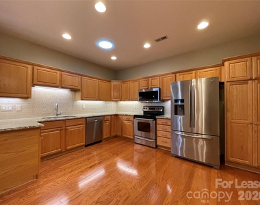 8409 Olde Troon Drive - Photo Thumbnail 5