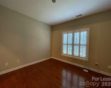 8409 Olde Troon Drive - Photo Thumbnail 20