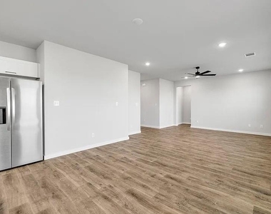 6650 Florence Drive - Photo Thumbnail 6
