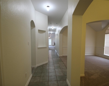 10362 Ferry Farm Lane - Photo Thumbnail 3